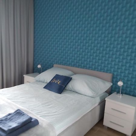 Spectrum Super Vip Free Parking Gdansk Exterior photo