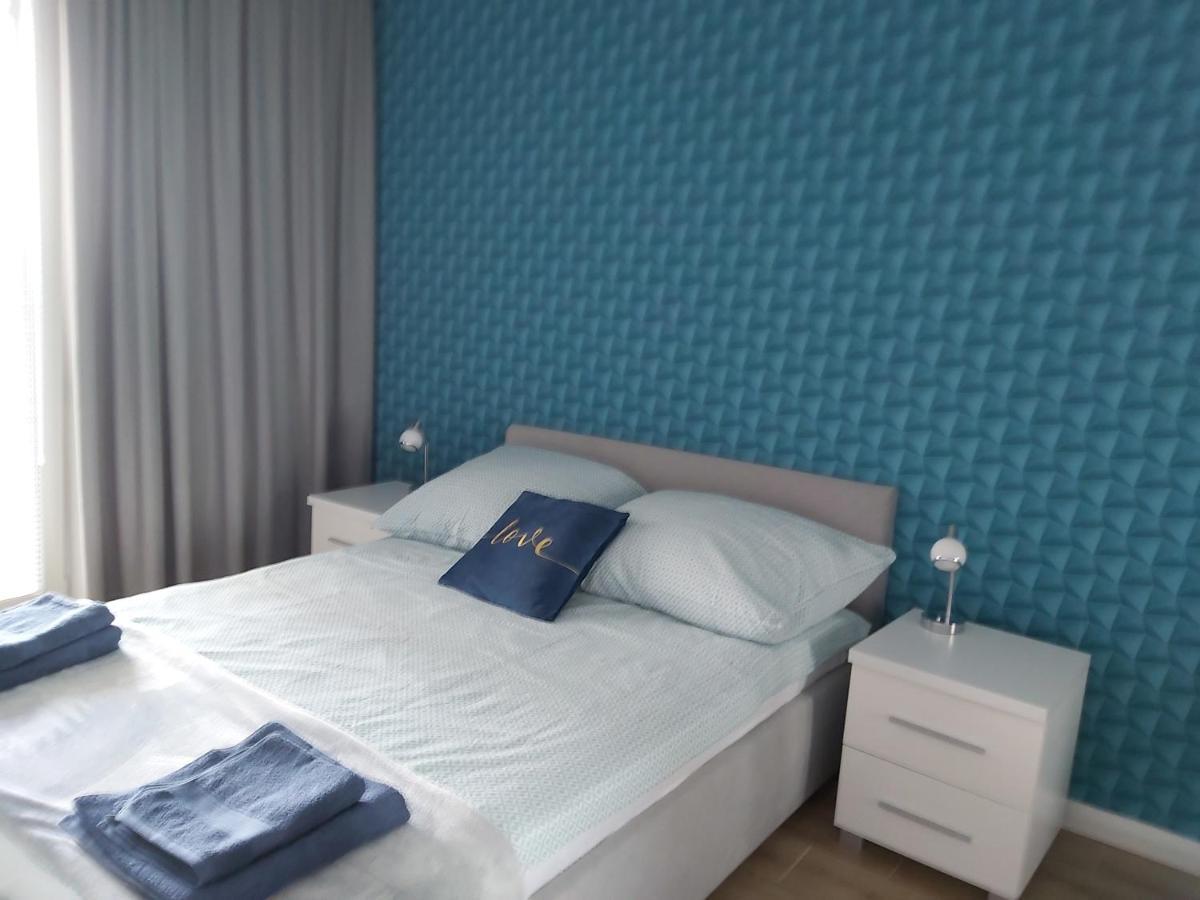 Spectrum Super Vip Free Parking Gdansk Exterior photo